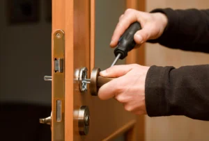 5 Common Reasons People Get Locked Out 5 Common Reasons People Get Locked Out